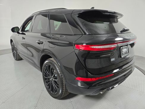 New 2026 Lincoln Corsair Premiere image 7