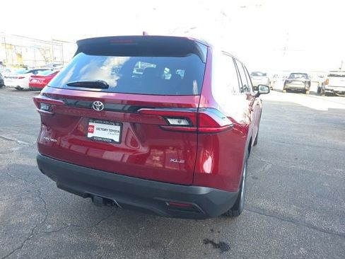 New 2026 Toyota Grand Highlander XLE image 7