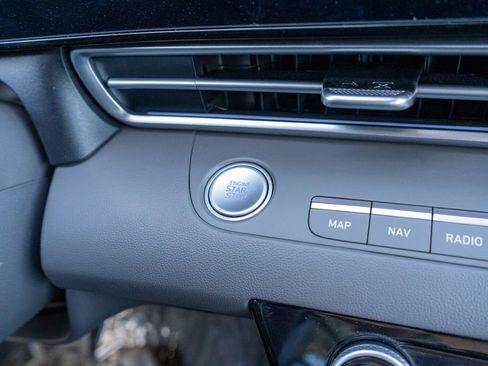 Certified 2025 Hyundai Elantra SEL image 27