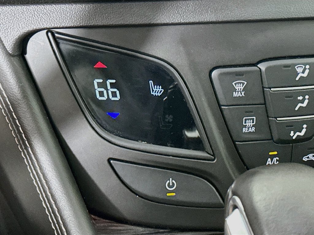 Used 2017 Buick Envision Essence FWD image 28