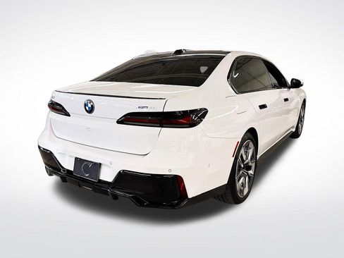Used 2024 BMW i7 xDrive60 AWD/4WD image 5