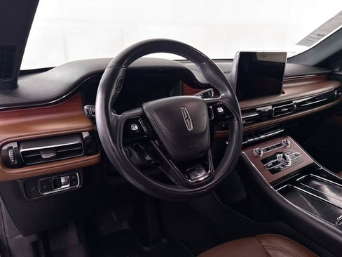 Used 2021 Lincoln Aviator Reserve w/ Equipment Group 201A RWD image 4