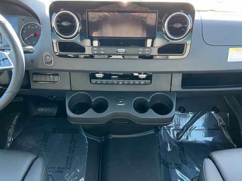 New 2026 Mercedes-Benz Sprinter 2500 image 13