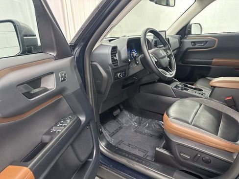 Used 2023 Ford Bronco Sport Outer Banks w/ Tech Package image 10