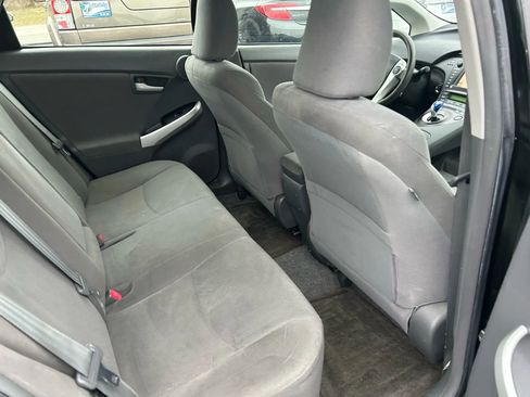 Used 2011 Toyota Prius Three w/ Navigation Pkg image 9