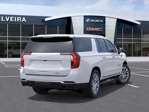 New 2026 GMC Yukon XL Denali w/ Denali Reserve Package AWD/4WD image 4