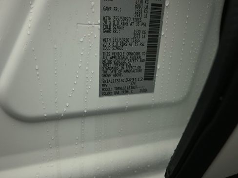 Certified 2025 INFINITI QX60 Luxe image 36