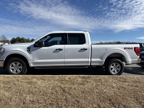 Used 2022 Ford F150 XLT w/ Equipment Group 301A Mid image 6