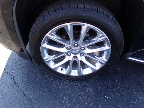 Used 2019 Cadillac Escalade Luxury AWD/4WD image 42