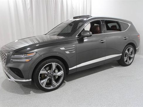 Certified 2025 Genesis GV80 3.5T Prestige AWD/4WD image 3