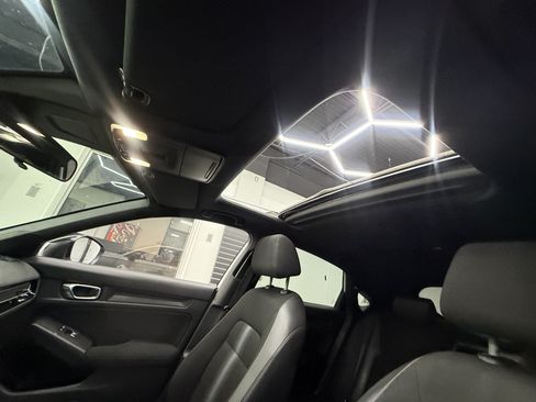 Used 2022 Honda Civic Sport Touring image 11