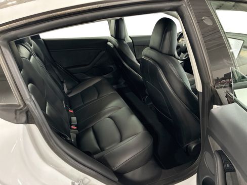 Certified 2022 Tesla Model 3 Performance AWD/4WD image 22