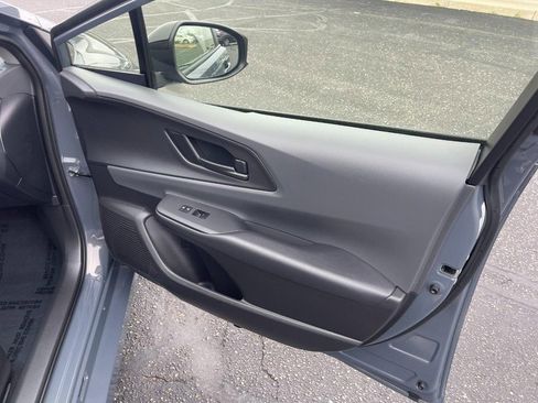 Used 2025 Toyota Prius LE image 8