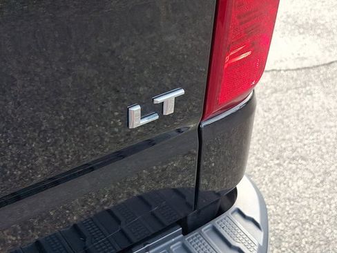 Used 2023 Chevrolet Silverado 1500 LT AWD/4WD image 40