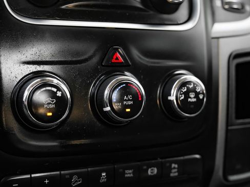 Used 2018 RAM 2500 Tradesman w/ Chrome Appearance Group image 32