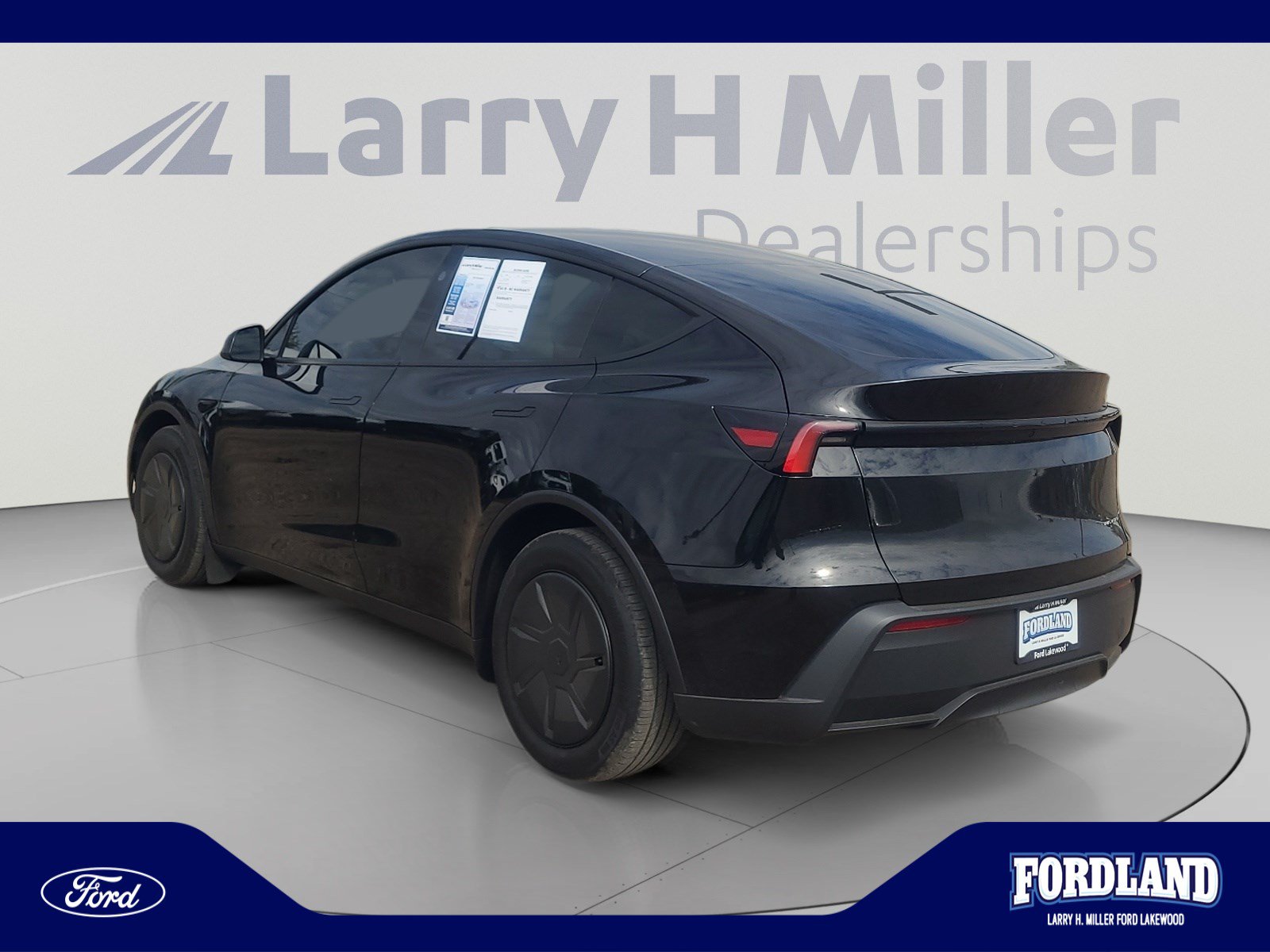Used 2026 Tesla Model Y Long Range AWD/4WD image 3