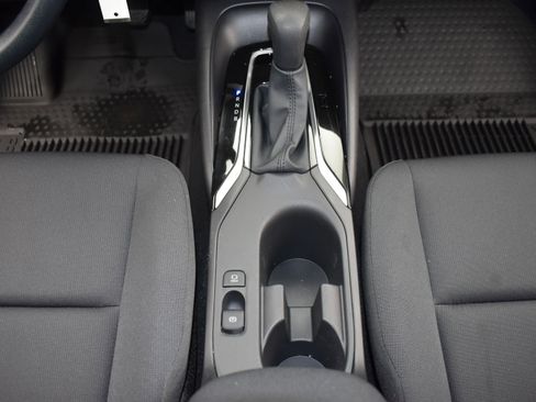 Used 2026 Toyota Corolla LE image 19