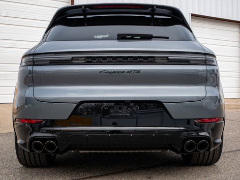 New 2026 Porsche Cayenne GTS image 14