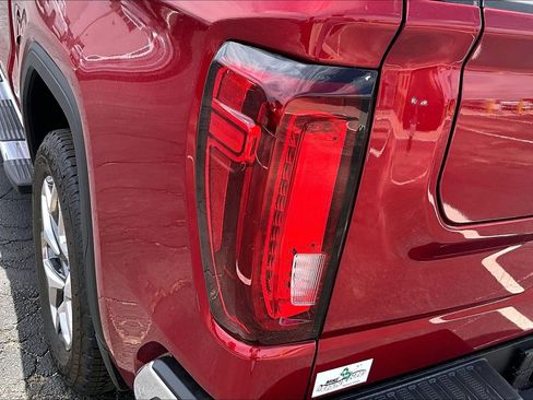Used 2026 GMC Sierra 1500 SLT w/ SLT Premium Plus Package AWD/4WD image 28