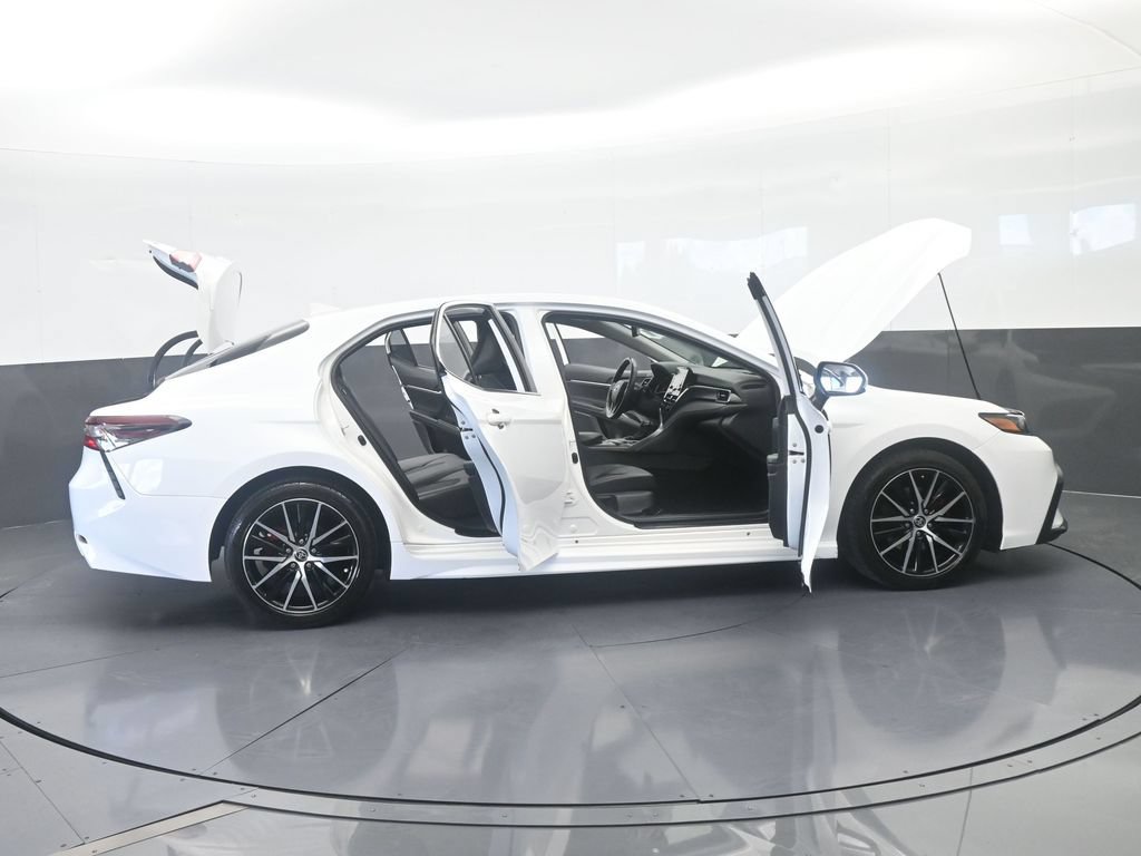 Used 2022 Toyota Camry SE w/ Convenience Package FWD image 72