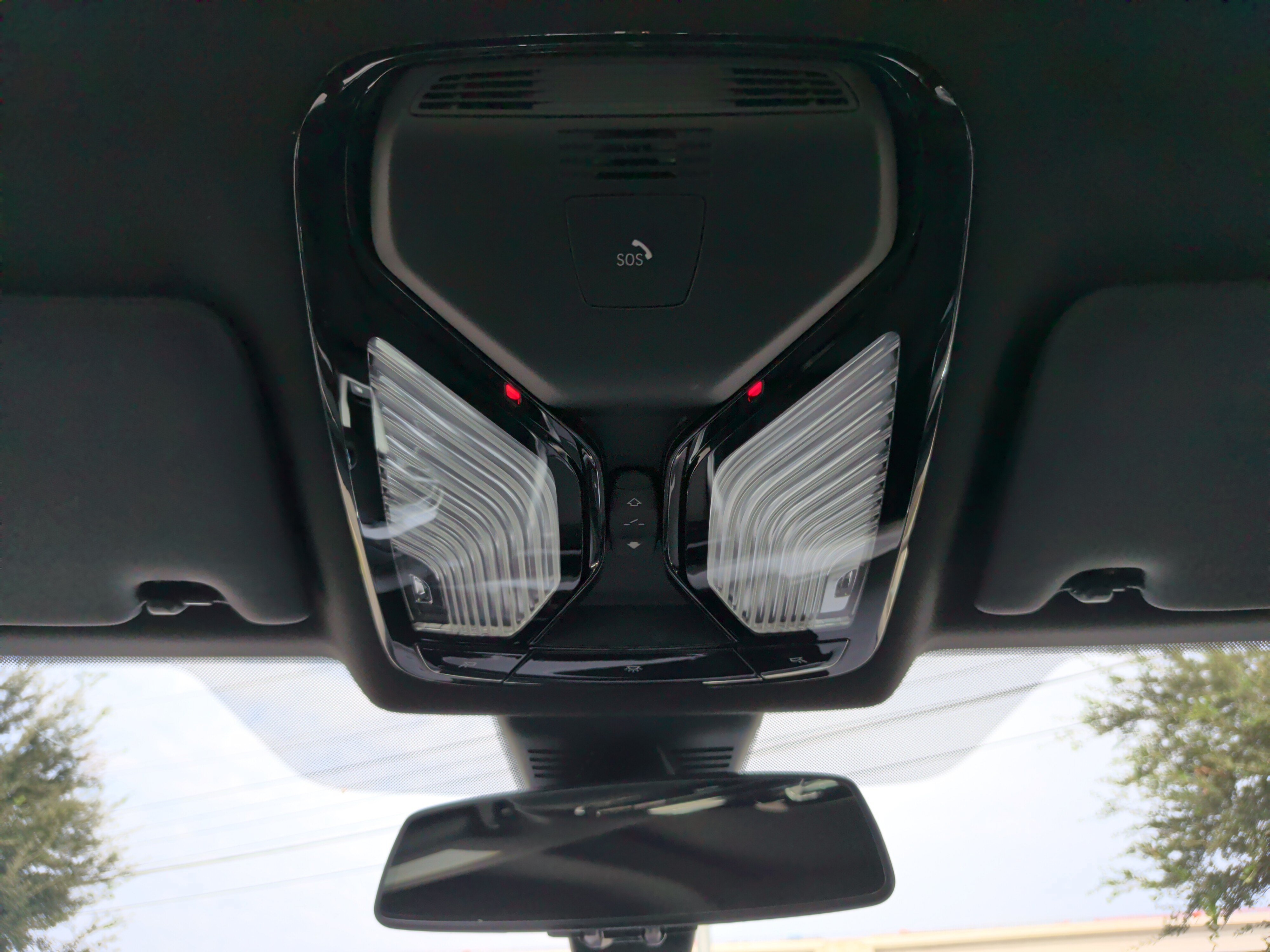 Used 2025 BMW M240i Coupe RWD image 32
