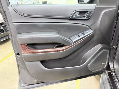 Used 2015 GMC Yukon XL SLE w/ Convenience Package RWD image 27