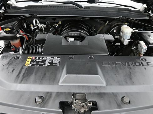 Used 2018 Chevrolet Tahoe Premier AWD/4WD image 24