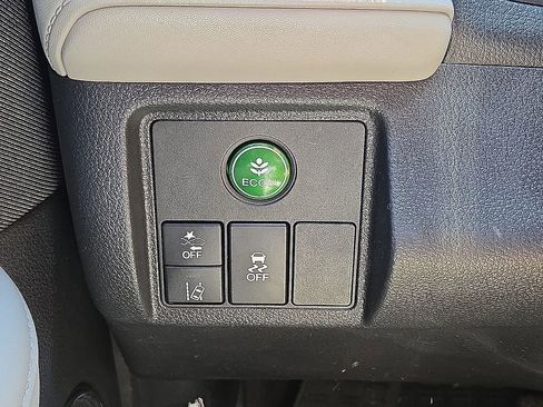 Used 2021 Honda HR-V EX image 25