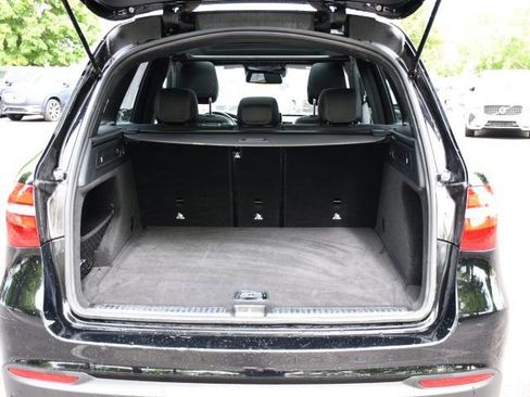 Used 2019 Mercedes-Benz GLC 300 4MATIC image 26