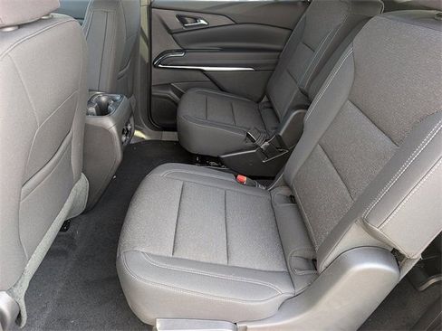 New 2026 Chevrolet Traverse LT image 17