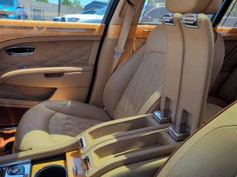 Used 2017 Bentley Mulsanne RWD image 34