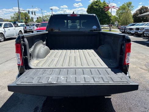 Used 2019 RAM 1500 Big Horn AWD/4WD image 10