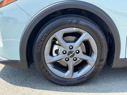 Used 2025 Kia K4 LXS image 10