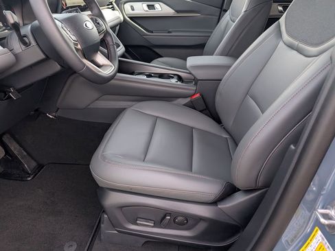 New 2026 Ford Explorer Active w/ Active Comfort Package AWD/4WD image 9