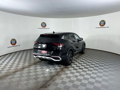 Used 2025 Kia Sportage LX image 19