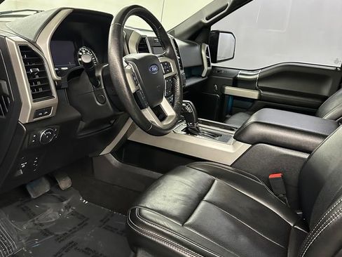 Used 2019 Ford F150 Lariat w/ Equipment Group 502A Luxury image 10