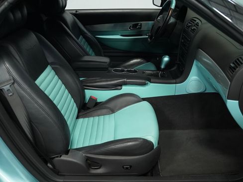 Used 2002 Ford Thunderbird image 40