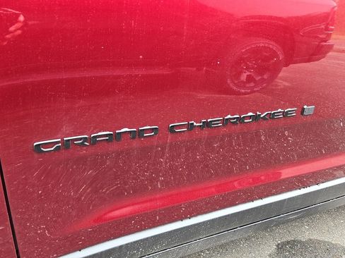 New 2026 Jeep Grand Cherokee L Limited AWD/4WD image 6
