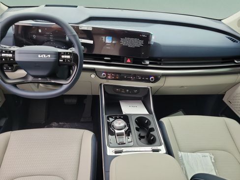 New 2027 Kia Carnival SX Prestige FWD image 9