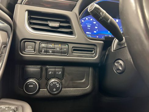 Used 2022 Chevrolet Tahoe RST w/ Luxury Package image 28