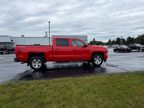 Used 2017 Chevrolet Silverado 1500 LT w/ All Star Edition AWD/4WD image 6