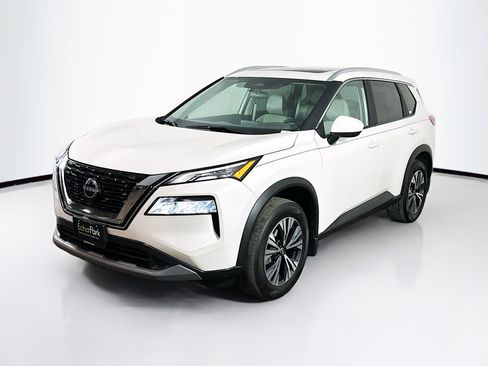 Used 2023 Nissan Rogue SV w/ SV Premium B Package image 3