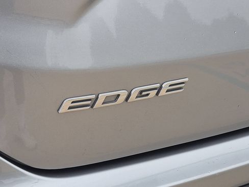 Used 2020 Ford Edge SEL AWD/4WD image 28