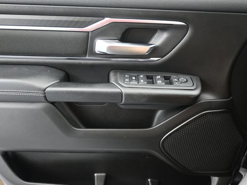 Used 2025 RAM 1500 Big Horn AWD/4WD image 13
