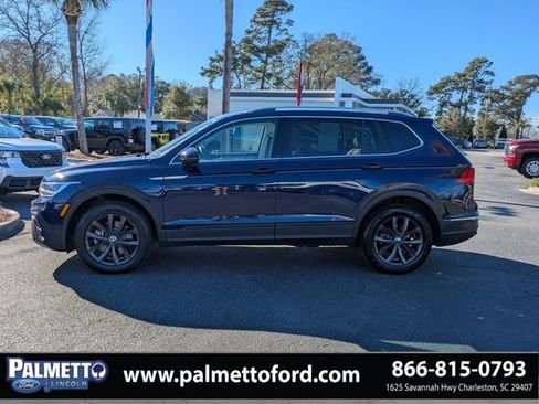 Used 2022 Volkswagen Tiguan SE w/ Panoramic Sunroof Package image 6