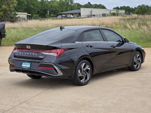 Certified 2026 Hyundai Elantra Limited FWD image 6