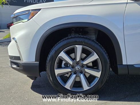 Used 2024 Honda Pilot Touring image 10