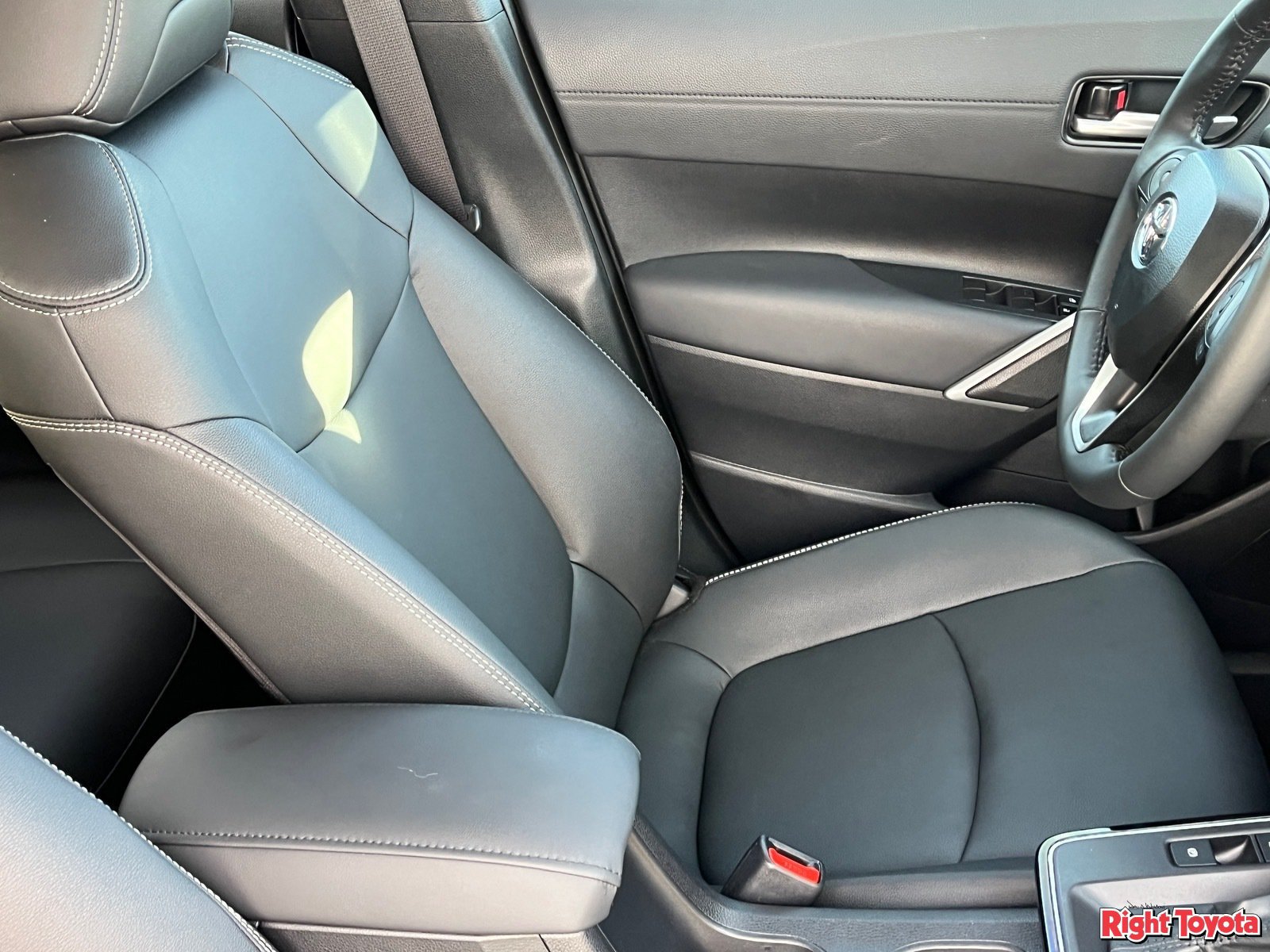 Certified 2026 Toyota Corolla Cross XLE w/ Convenience Package FWD image 14
