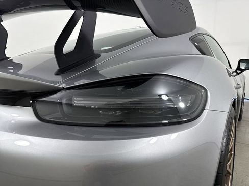 Used 2024 Porsche 718 Cayman GT4 RS RWD image 18