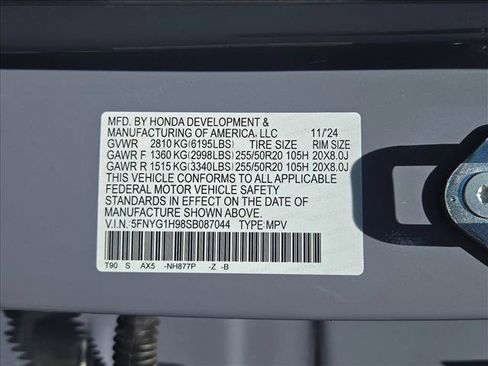 Used 2025 Honda Pilot Black Edition image 27